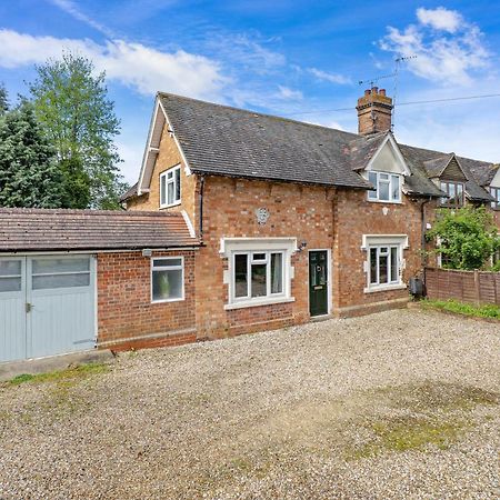 Wheelbarrow Cottage Bengeworth Chambre photo